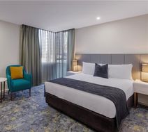 Hotel Grand Chancellor Room