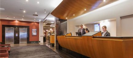 Hotel Grand Chancellor Lobby