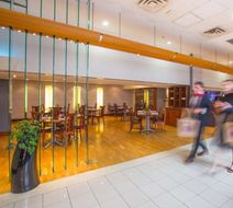 James Cook Hotel Grand Chancellor Lobby