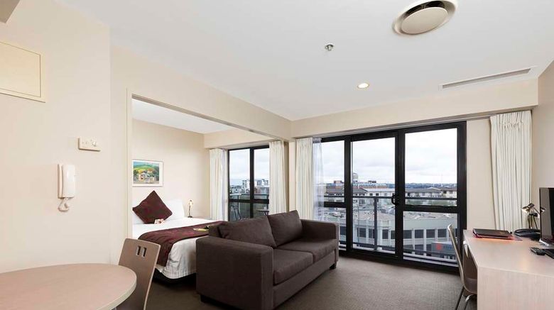<b>Hotel Grand Chancellor Auckland City Suite</b>. Images powered by <a href="https://iceportal.shijigroup.com/" title="IcePortal" target="_blank">IcePortal</a>.