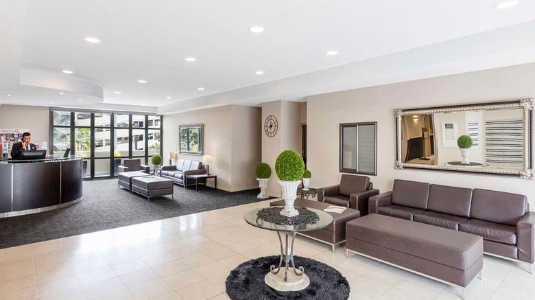 <b>Hotel Grand Chancellor Auckland City Lobby</b>. Images powered by <a href="https://iceportal.shijigroup.com/" title="IcePortal" target="_blank">IcePortal</a>.