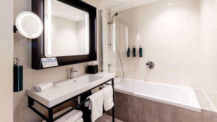 Hilton Lille Room