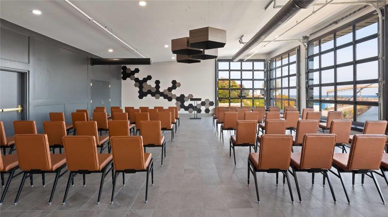 <b>Riverbend Hotel & Stes Trademark Coll Meeting</b>. Images powered by <a href="https://iceportal.shijigroup.com/" title="IcePortal" target="_blank">IcePortal</a>.