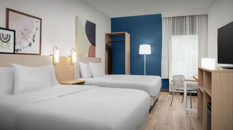 <b>Spark by Hilton Tampa Brandon Room</b>. Images powered by <a href="https://iceportal.shijigroup.com/" title="IcePortal" target="_blank">IcePortal</a>.