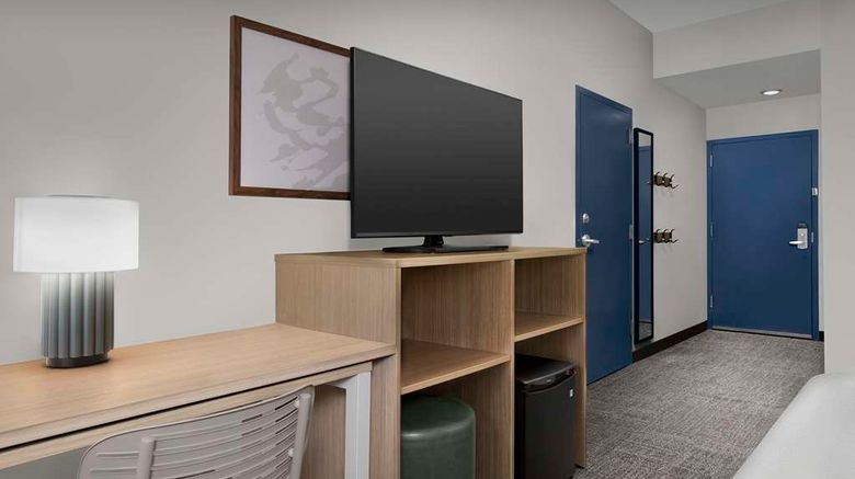 <b>Spark by Hilton NW near Six Flags Room</b>. Images powered by <a href="https://iceportal.shijigroup.com/" title="IcePortal" target="_blank">IcePortal</a>.