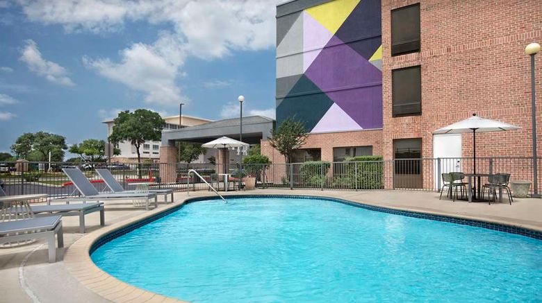 <b>Spark by Hilton NW near Six Flags Pool</b>. Images powered by <a href="https://iceportal.shijigroup.com/" title="IcePortal" target="_blank">IcePortal</a>.