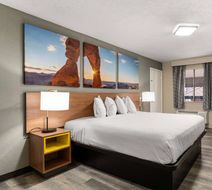 Days Inn by Wyndham Albuquerque Northeast Room