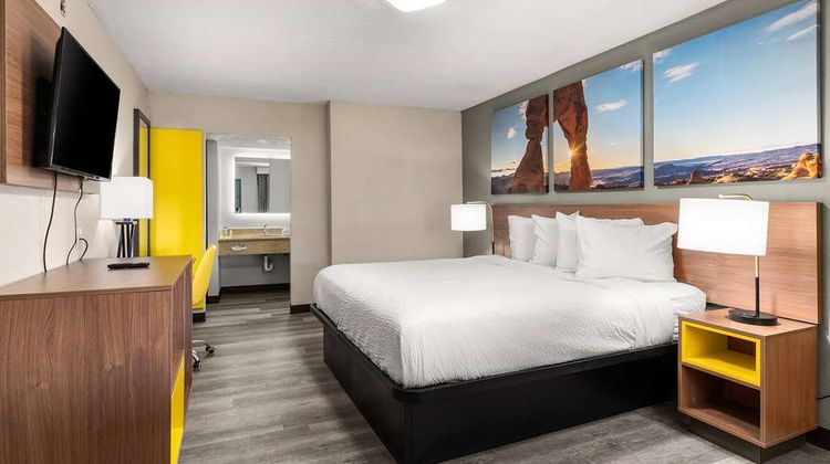 Days Inn by Wyndham Albuquerque Northeast Room