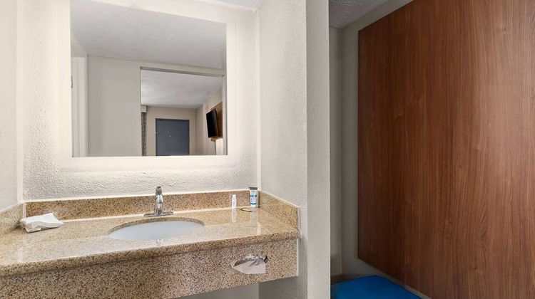 Days Inn by Wyndham Albuquerque Northeast Room