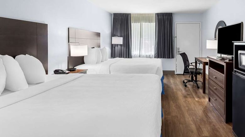 <b>SureStay Plus by Best Western Beaumont Room</b>. Images powered by <a href="https://iceportal.shijigroup.com/" title="IcePortal" target="_blank">IcePortal</a>.