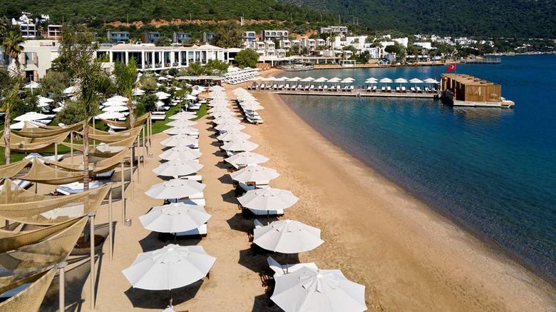 <b>Voyage Torba Beach</b>. Images powered by <a href="https://iceportal.shijigroup.com/" title="IcePortal" target="_blank">IcePortal</a>.