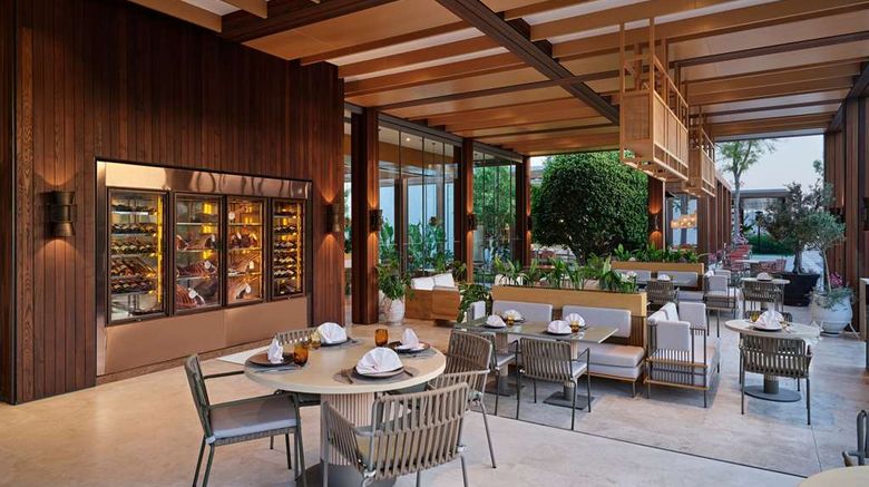 <b>Voyage Torba Restaurant</b>. Images powered by <a href="https://iceportal.shijigroup.com/" title="IcePortal" target="_blank">IcePortal</a>.