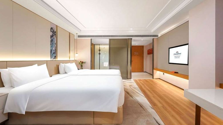 <b>Howard Johnson by Wyndham Huaqiao Plaza Room</b>. Images powered by <a href="https://iceportal.shijigroup.com/" title="IcePortal" target="_blank">IcePortal</a>.