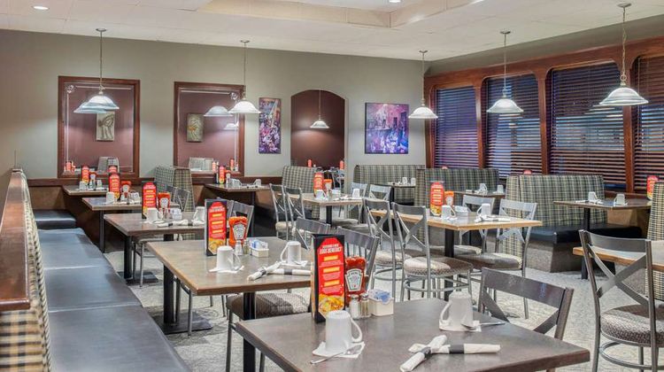 Days Inn & Conference Centre by Wyndham Restaurant