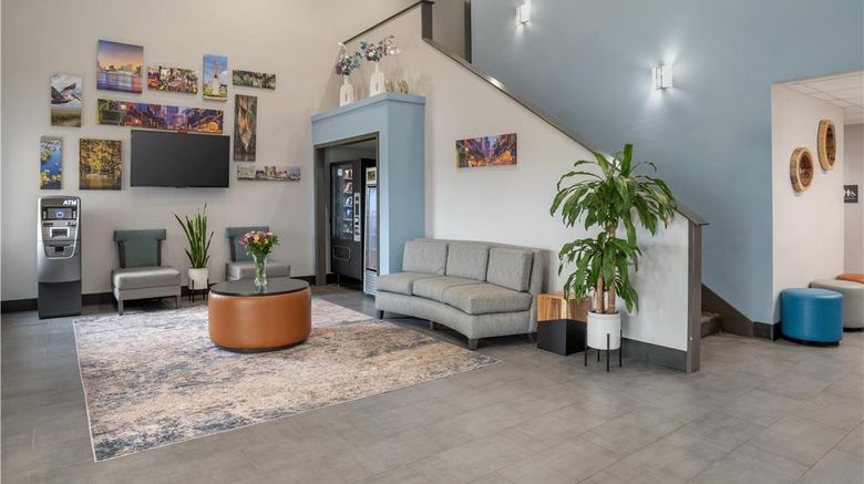 <b>SureStay Plus BW St James Donaldsonville Lobby</b>. Images powered by <a href="https://iceportal.shijigroup.com/" title="IcePortal" target="_blank">IcePortal</a>.