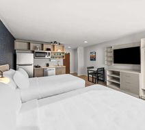 MainStay Suites Columbus North Worthington Room