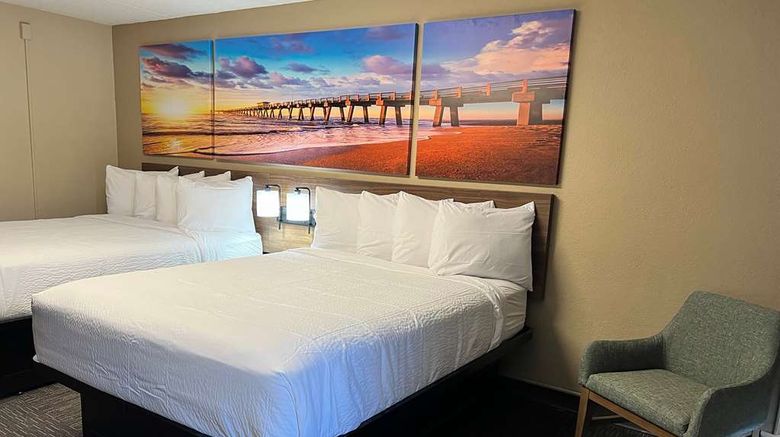 <b>Days Inn by Wyndham Monroe Room</b>. Images powered by <a href="https://iceportal.shijigroup.com/" title="IcePortal" target="_blank">IcePortal</a>.