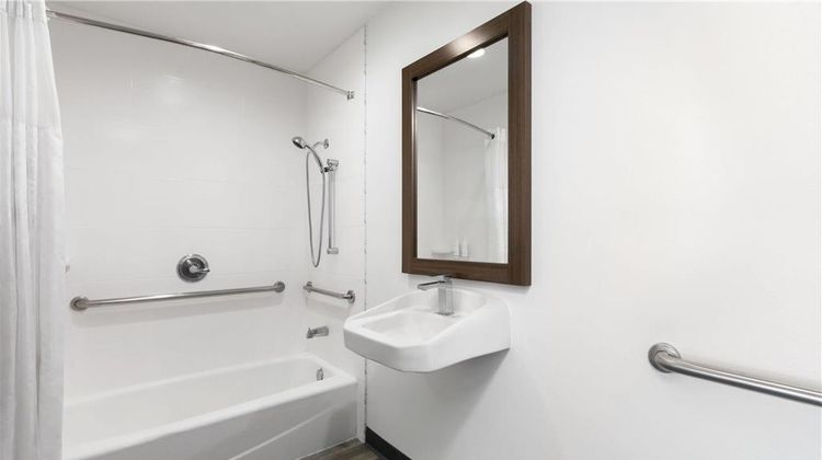Days Inn Arroyo Grande/Pismo Beach Room