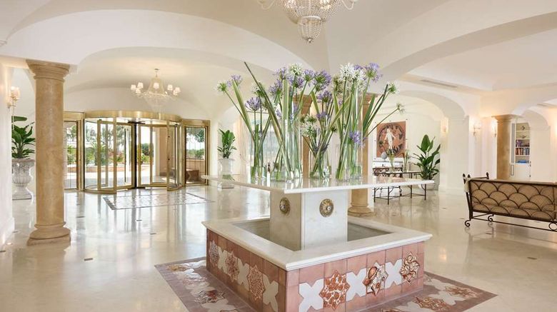 <b>Almar Giardino di Costanza Lobby</b>. Images powered by <a href="https://iceportal.shijigroup.com/" title="IcePortal" target="_blank">IcePortal</a>.