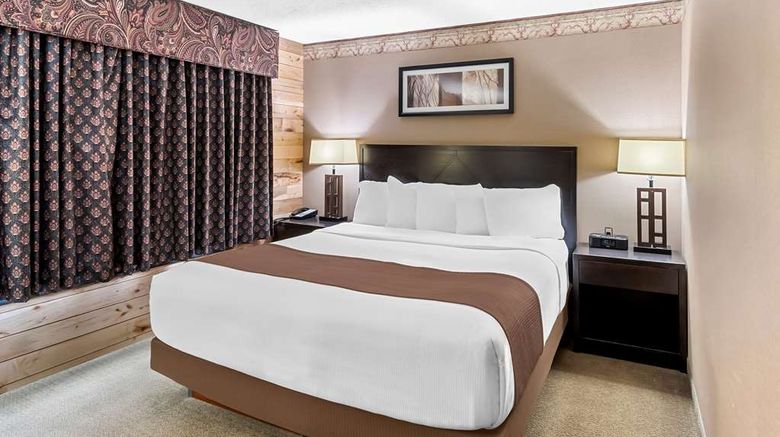 <b>Heartland Inn & Suites Suite</b>. Images powered by <a href="https://iceportal.shijigroup.com/" title="IcePortal" target="_blank">IcePortal</a>.