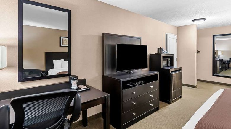 <b>Heartland Inn & Suites Room</b>. Images powered by <a href="https://iceportal.shijigroup.com/" title="IcePortal" target="_blank">IcePortal</a>.