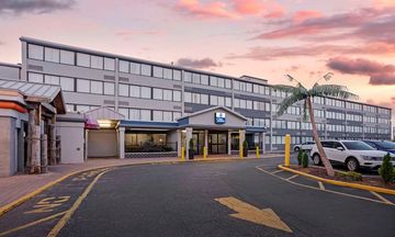 Best Western Rutgers University Hotel