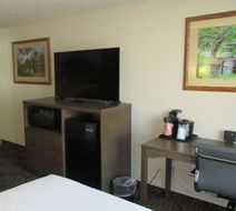 Clarion Pointe Wenatchee Room