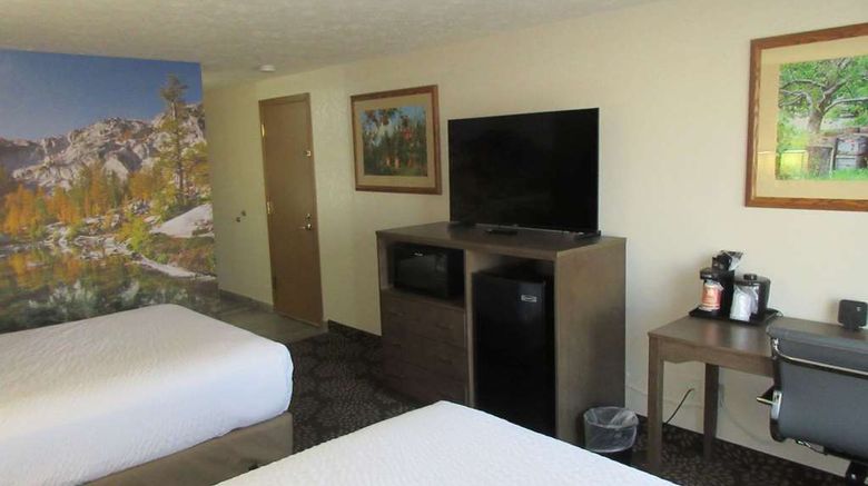 <b>Clarion Pointe Wenatchee Room</b>. Images powered by <a href="https://iceportal.shijigroup.com/" title="IcePortal" target="_blank">IcePortal</a>.