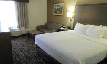 Clarion Pointe Wenatchee