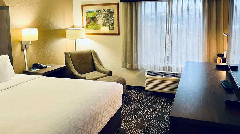 <b>Clarion Pointe Wenatchee Room</b>. Images powered by <a href="https://iceportal.shijigroup.com/" title="IcePortal" target="_blank">IcePortal</a>.