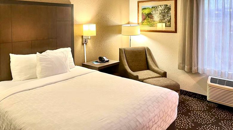 <b>Clarion Pointe Wenatchee Room</b>. Images powered by <a href="https://iceportal.shijigroup.com/" title="IcePortal" target="_blank">IcePortal</a>.