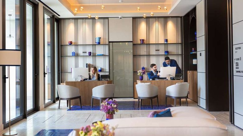 <b>Ara Maris Lobby</b>. Images powered by <a href="https://iceportal.shijigroup.com/" title="IcePortal" target="_blank">IcePortal</a>.