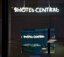9Hotel Central Exterior