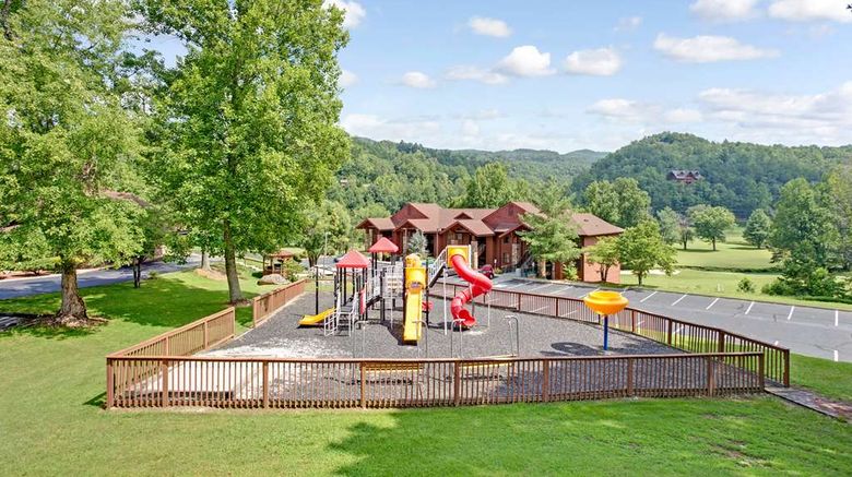 <b>Hilton Vacation Club Bent Creek Golf Recreation</b>. Images powered by <a href="https://iceportal.shijigroup.com/" title="IcePortal" target="_blank">IcePortal</a>.