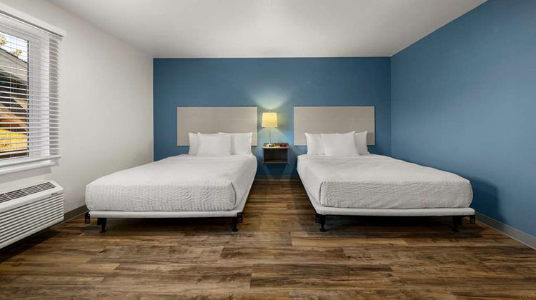 WoodSpring Suites Yorktown Newport News Room