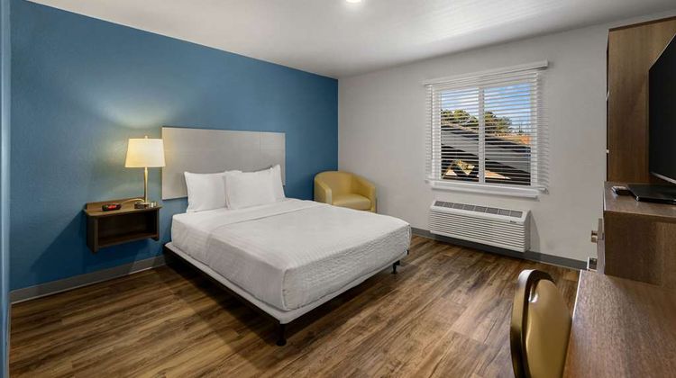 WoodSpring Suites Yorktown Newport News Room