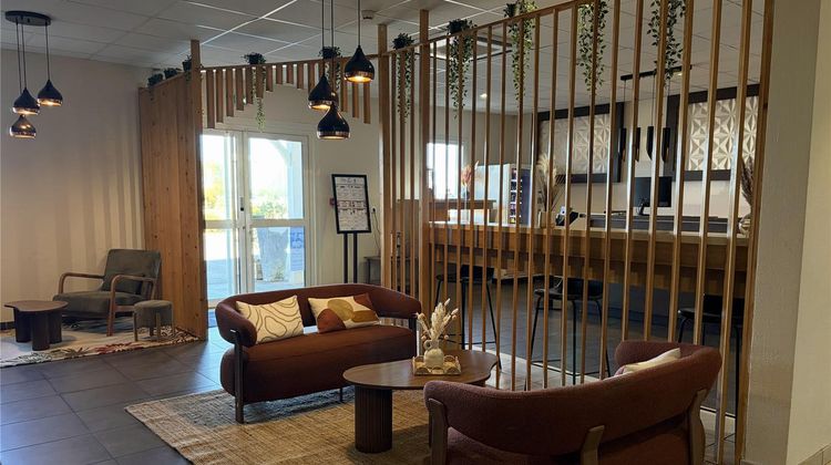Hotel Kyriad Dijon Sud - Longvic Lobby