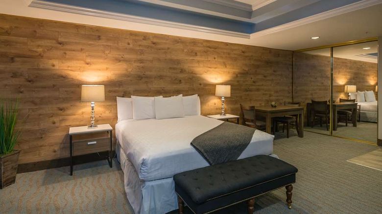 <b>The Row Hotel, BW Signature Collection Room</b>. Images powered by <a href="https://iceportal.shijigroup.com/" title="IcePortal" target="_blank">IcePortal</a>.