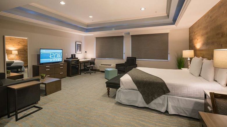 <b>The Row Hotel, BW Signature Collection Room</b>. Images powered by <a href="https://iceportal.shijigroup.com/" title="IcePortal" target="_blank">IcePortal</a>.