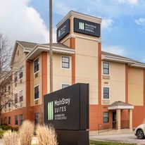 MainStay Suites Chicago Hillside