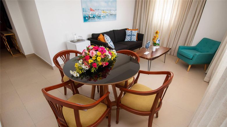 <b>Hotel La Compania Suite</b>. Images powered by <a href="https://iceportal.shijigroup.com/" title="IcePortal" target="_blank">IcePortal</a>.