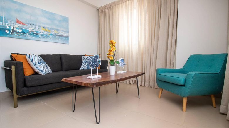 <b>Hotel La Compania Suite</b>. Images powered by <a href="https://iceportal.shijigroup.com/" title="IcePortal" target="_blank">IcePortal</a>.