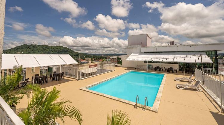 Hotel La Compania Pool