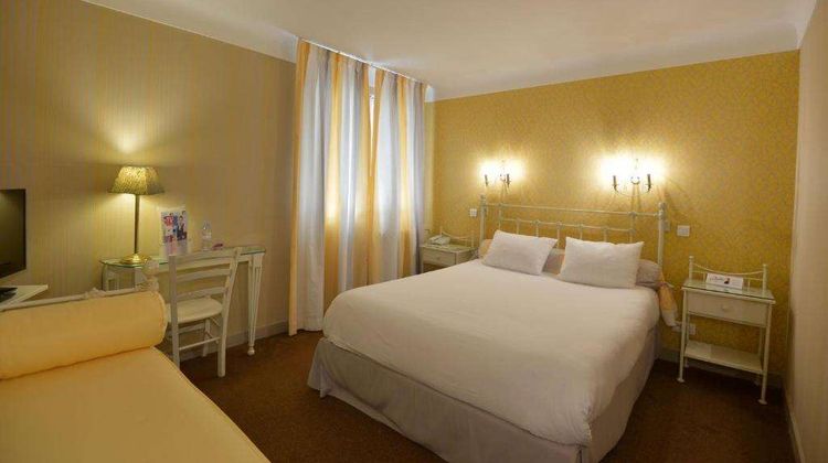 Ibis Styles Niort Centre Grand Hotel Room