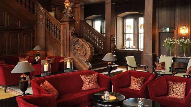 <b>Schlosshotel Muenchhausen Lobby</b>. Images powered by <a href="https://iceportal.shijigroup.com/" title="IcePortal" target="_blank">IcePortal</a>.