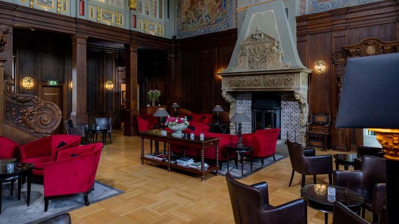 <b>Schlosshotel Muenchhausen Lobby</b>. Images powered by <a href="https://iceportal.shijigroup.com/" title="IcePortal" target="_blank">IcePortal</a>.