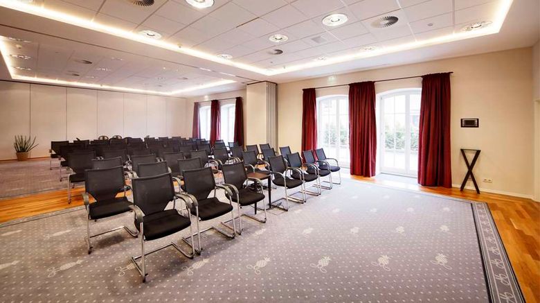 <b>Schlosshotel Muenchhausen Meeting</b>. Images powered by <a href="https://iceportal.shijigroup.com/" title="IcePortal" target="_blank">IcePortal</a>.