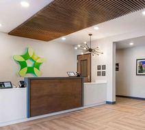 Premier Suites Greenville-Spartanburg Lobby