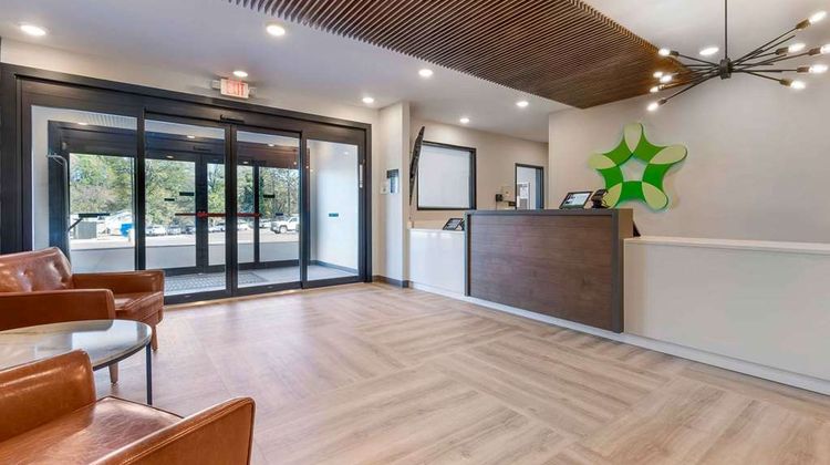 Premier Suites Greenville-Spartanburg Lobby