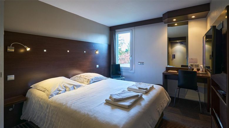 <b>Parc Hotel Room</b>. Images powered by <a href="https://iceportal.shijigroup.com/" title="IcePortal" target="_blank">IcePortal</a>.